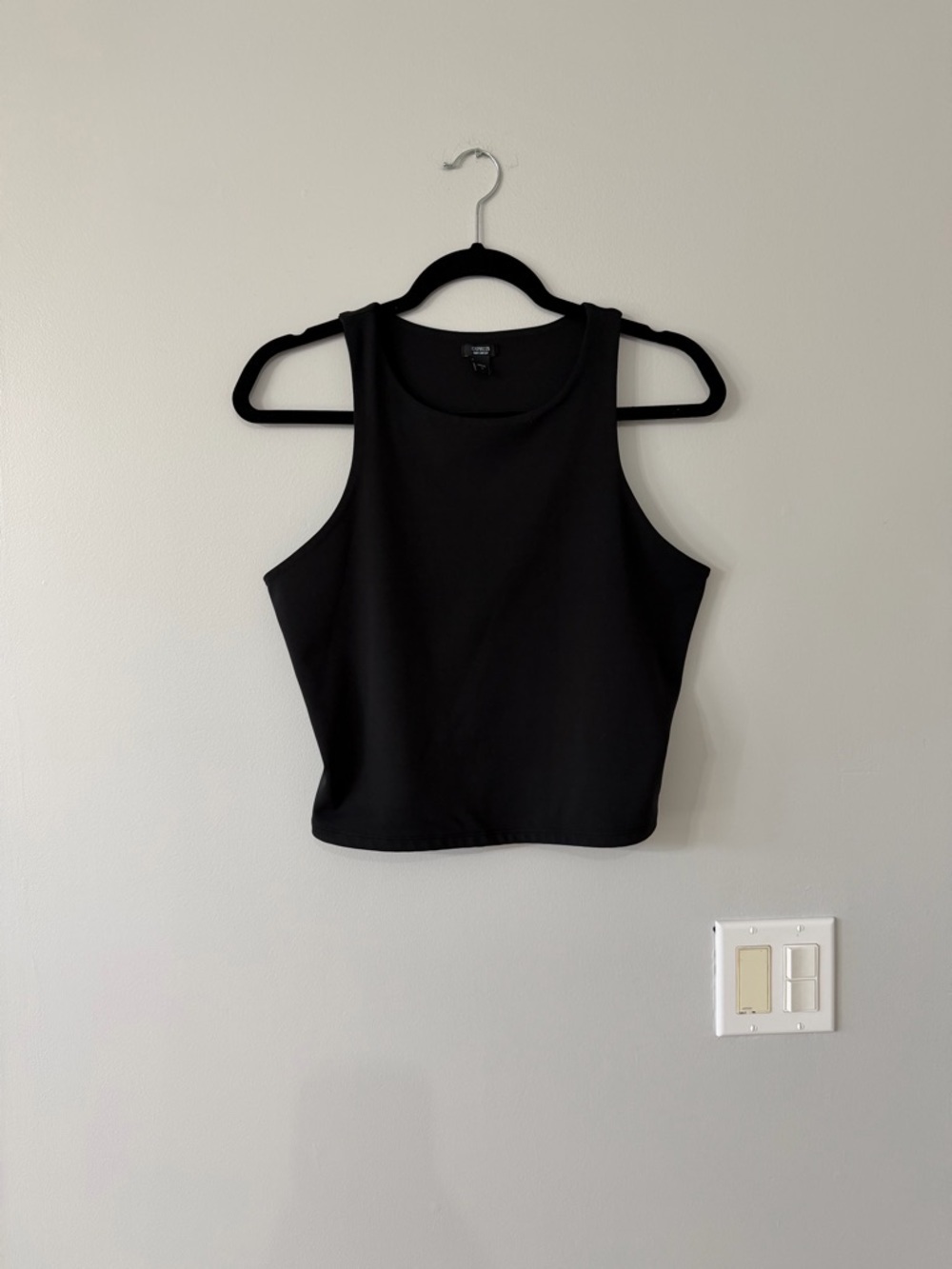 🖤 Express Body Contour Black Crop Tank | Sleeveless | Size L - Picture 2 of 4